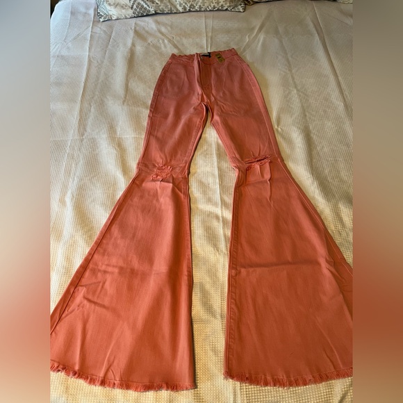 Vibrant Pink High-Waisted Pants-in flare  wide legs light pink color - Picture 1 of 10